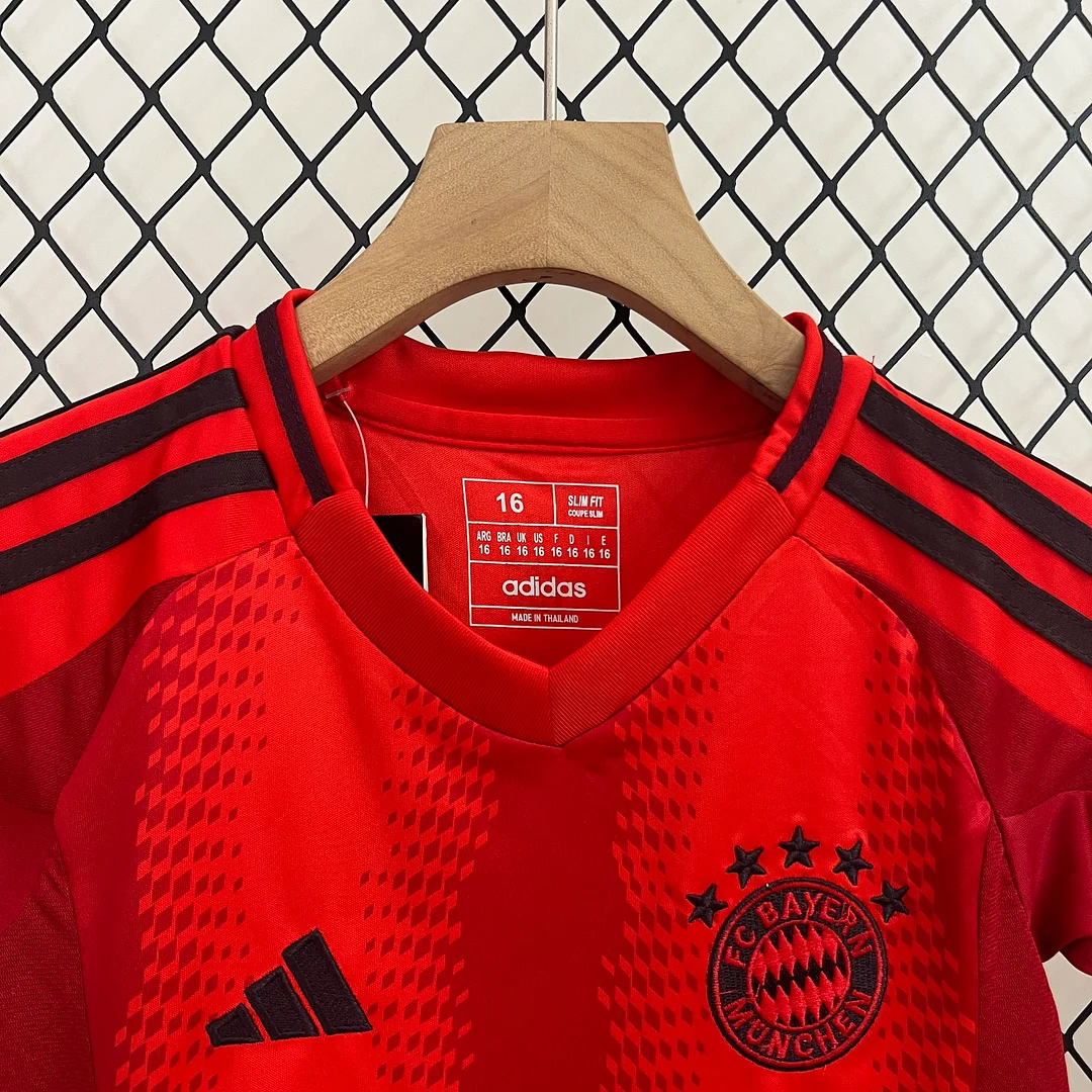 24/25 Bayern Munich Home Kids Kit Football jersey Thai Quality