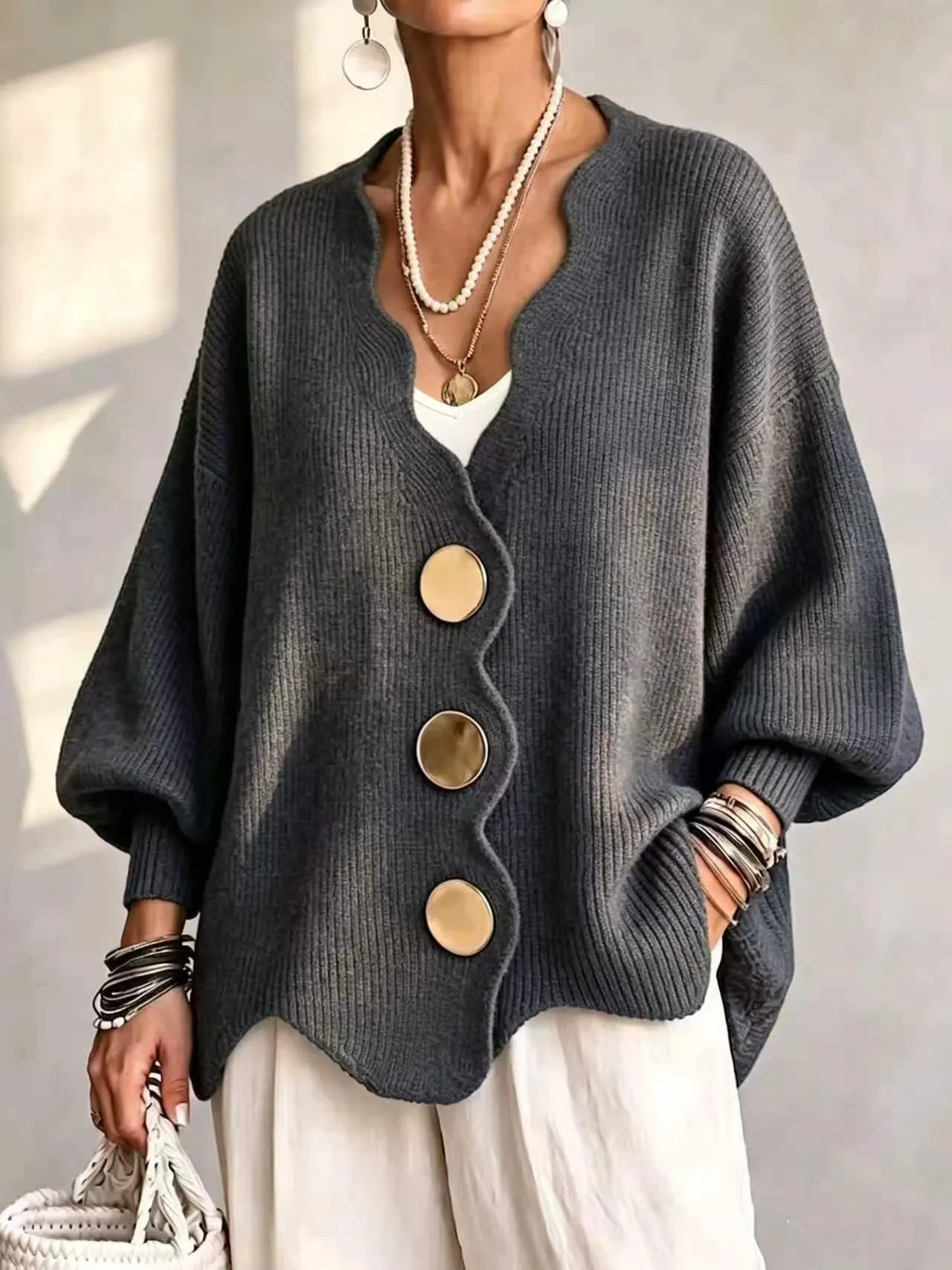 Women's Wavy V Neck Knit Cardigan