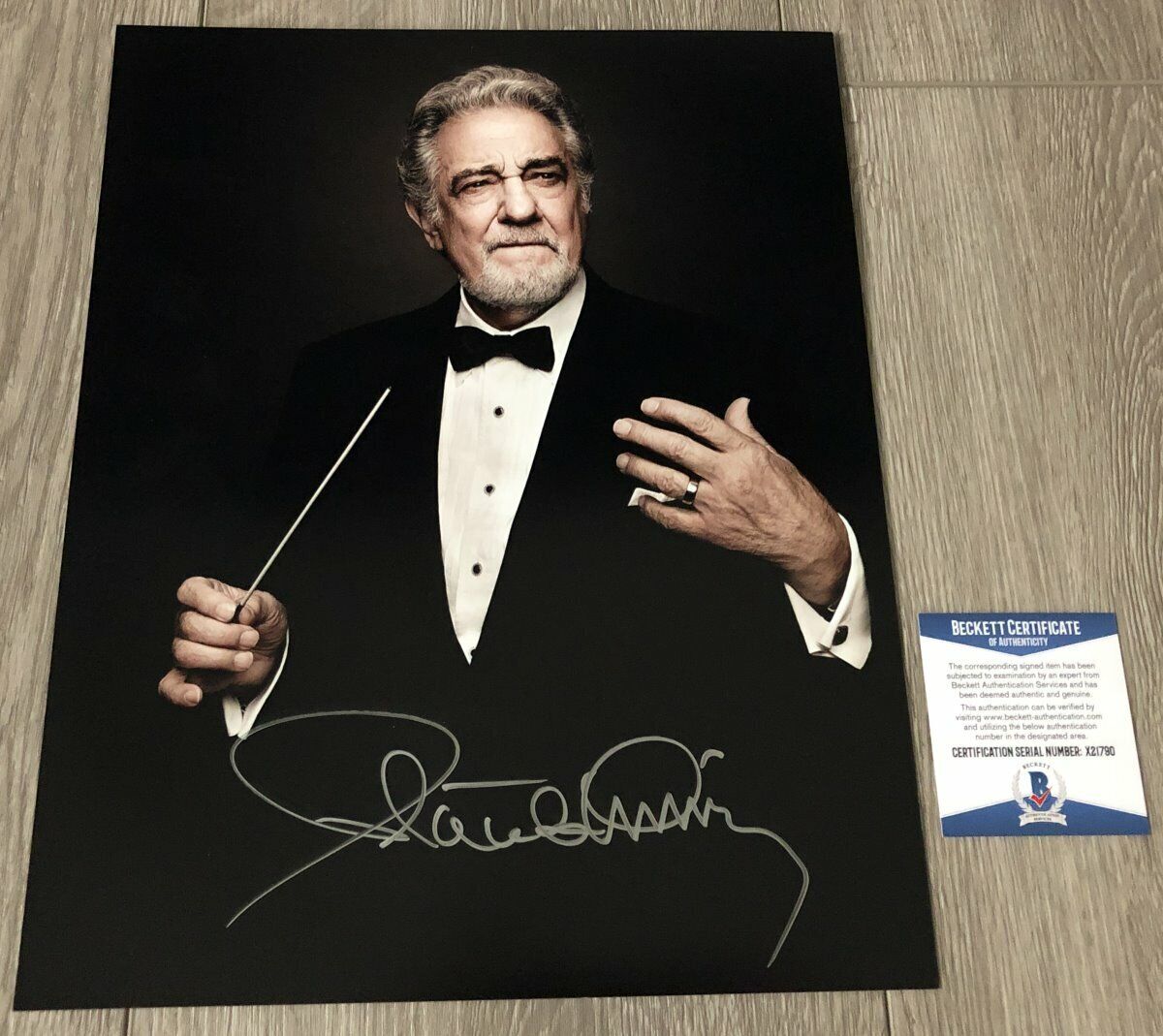 PLACIDO DOMINGO SIGNED THE THREE TENORS 11x14 Photo Poster painting D w/EXACT PROOF BECKETT COA