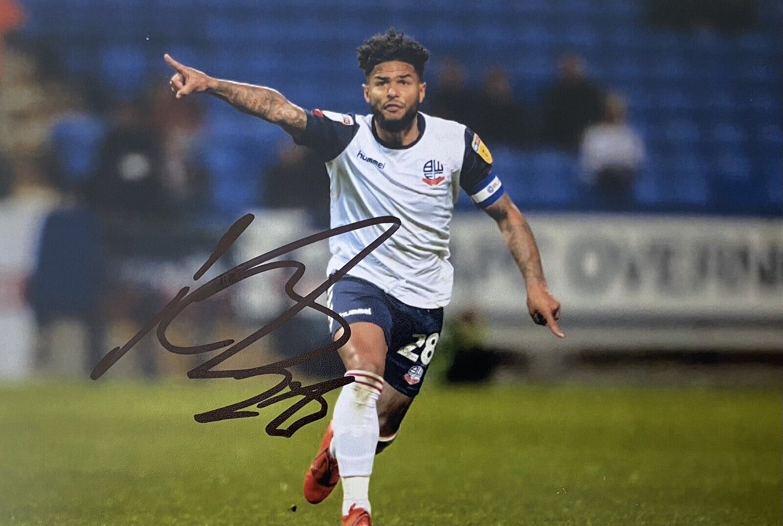 Liam Bridcutt Genuine Hand Signed Bolton Wanderers 6X4 Photo Poster painting