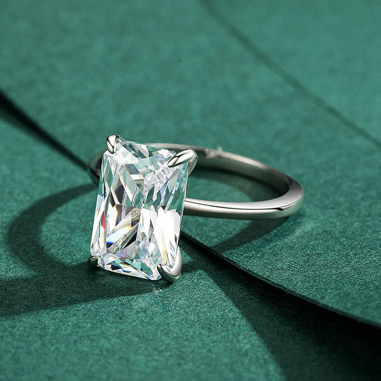 Moissanite Engagement Wedding Ring