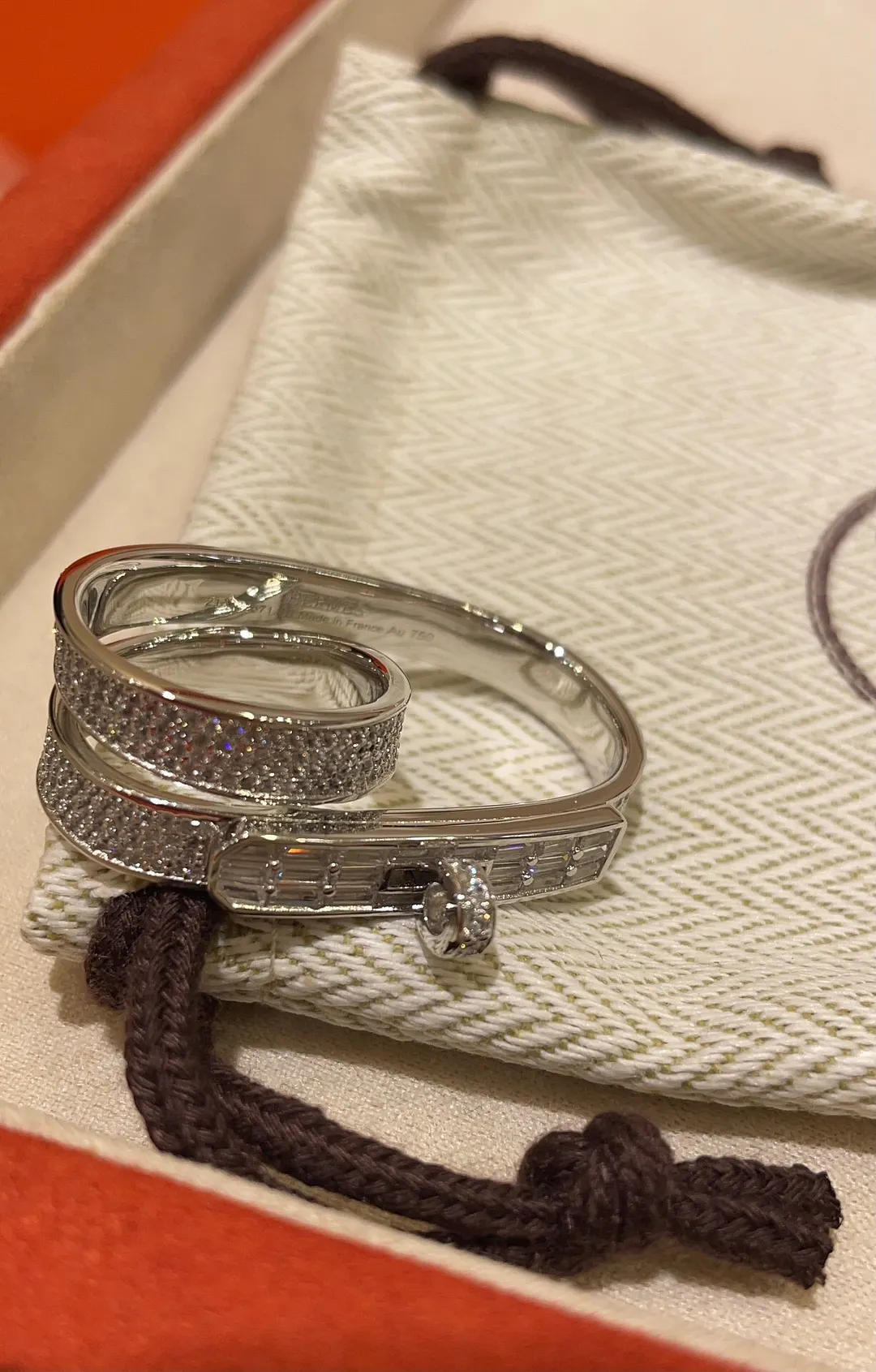 kellymorphose rhinestone double ring in white and gold