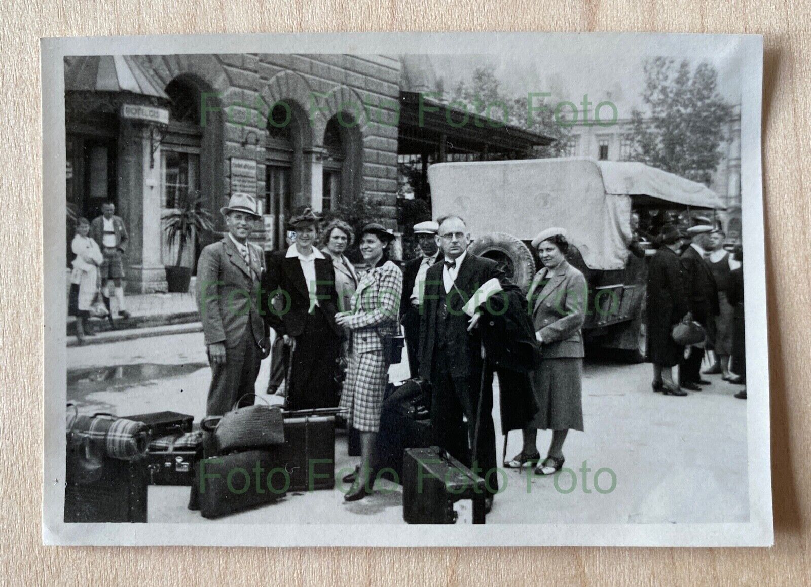 Original Photo Poster painting Tyrol 1939 Kufstein Hotel Truck Bus Schneider Uche Staal (oy-137