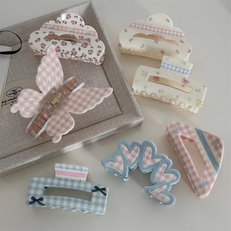 Women's Cute Sweet Korean Style Color Block Heart Shape Arylic Hair Claws