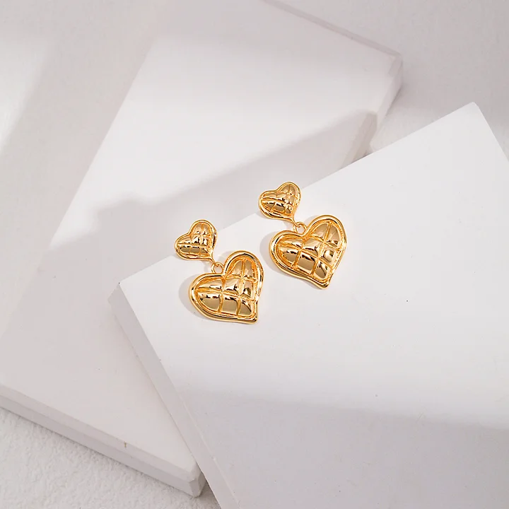 Vintage Estate C1970 Hand Engraved Puffed newest Heart Gold Vermeil Sterling Silver Stud Earrings 0.80