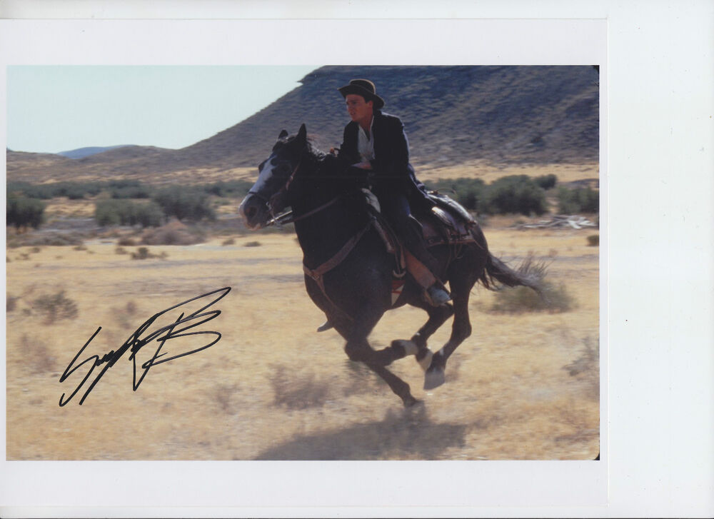 Sean Patrick Flanery - THE YOUNG INDIANA JONES DIARY - signed 8x10