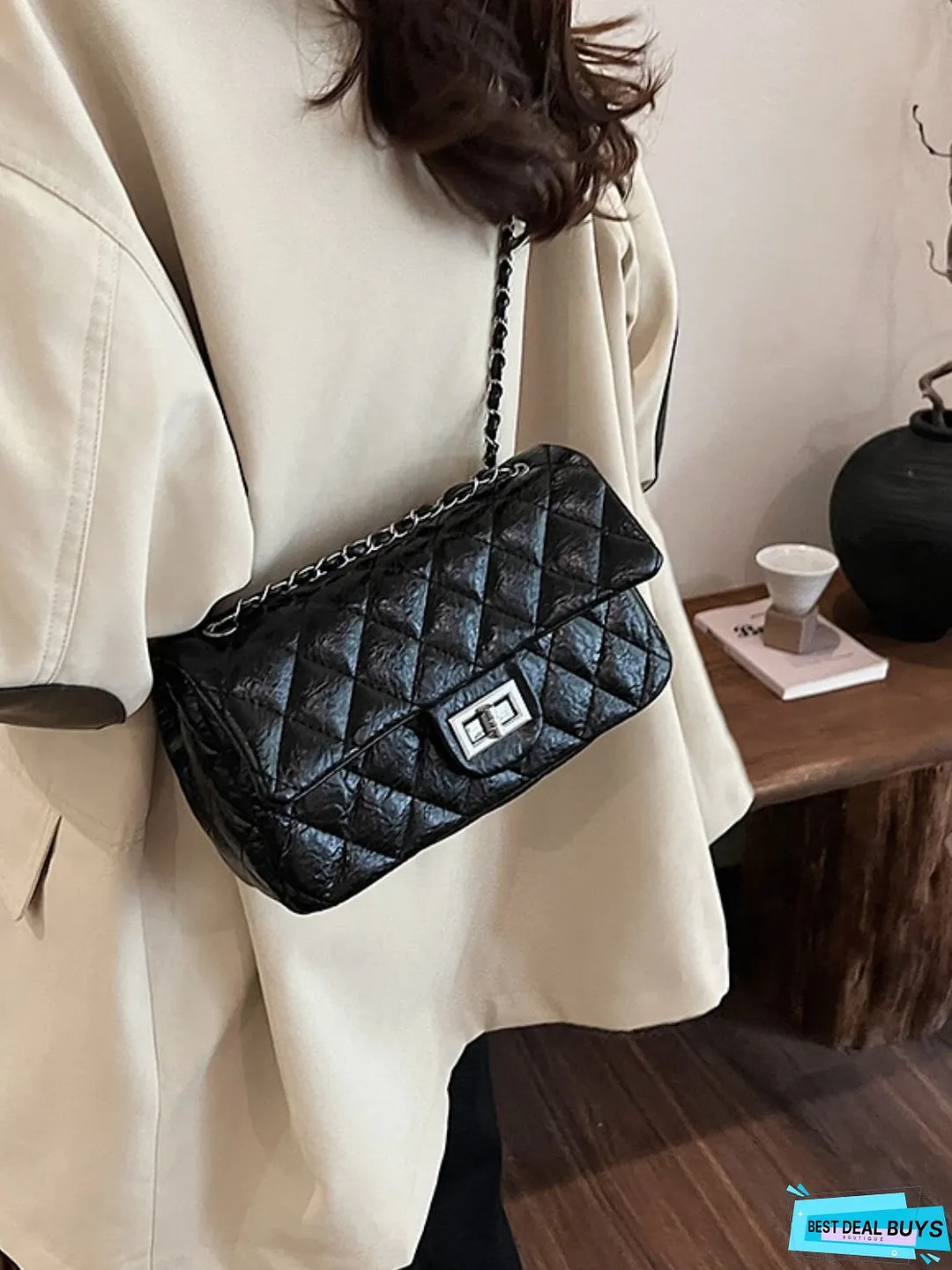 Rhombus Twist-Lock Shoulder Bag