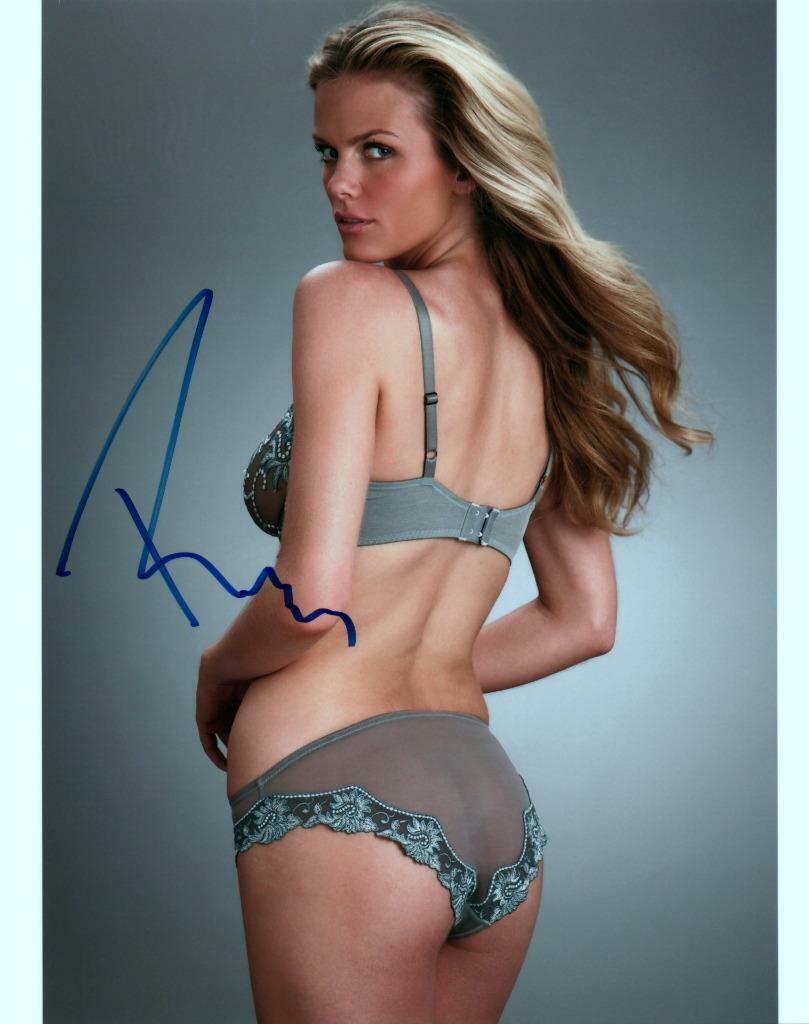 Brooklyn Decker Autographed 8x10 Photo Poster painting signed Picture + COA