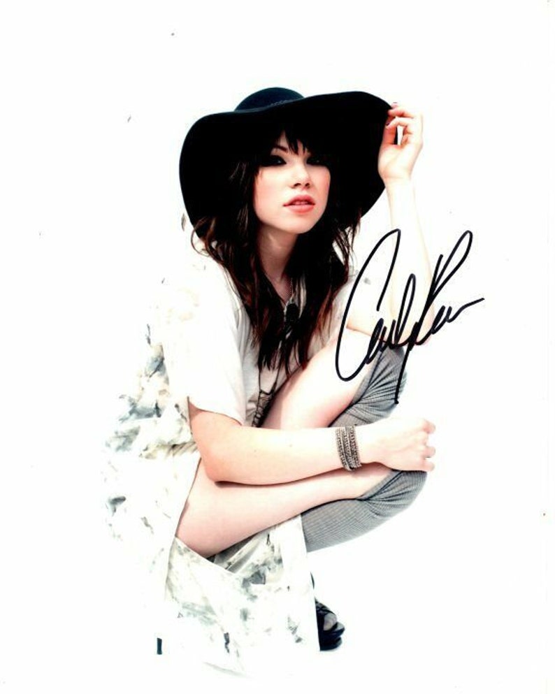 Carly rae jepsen signed autographed 8x10 Photo Poster painting