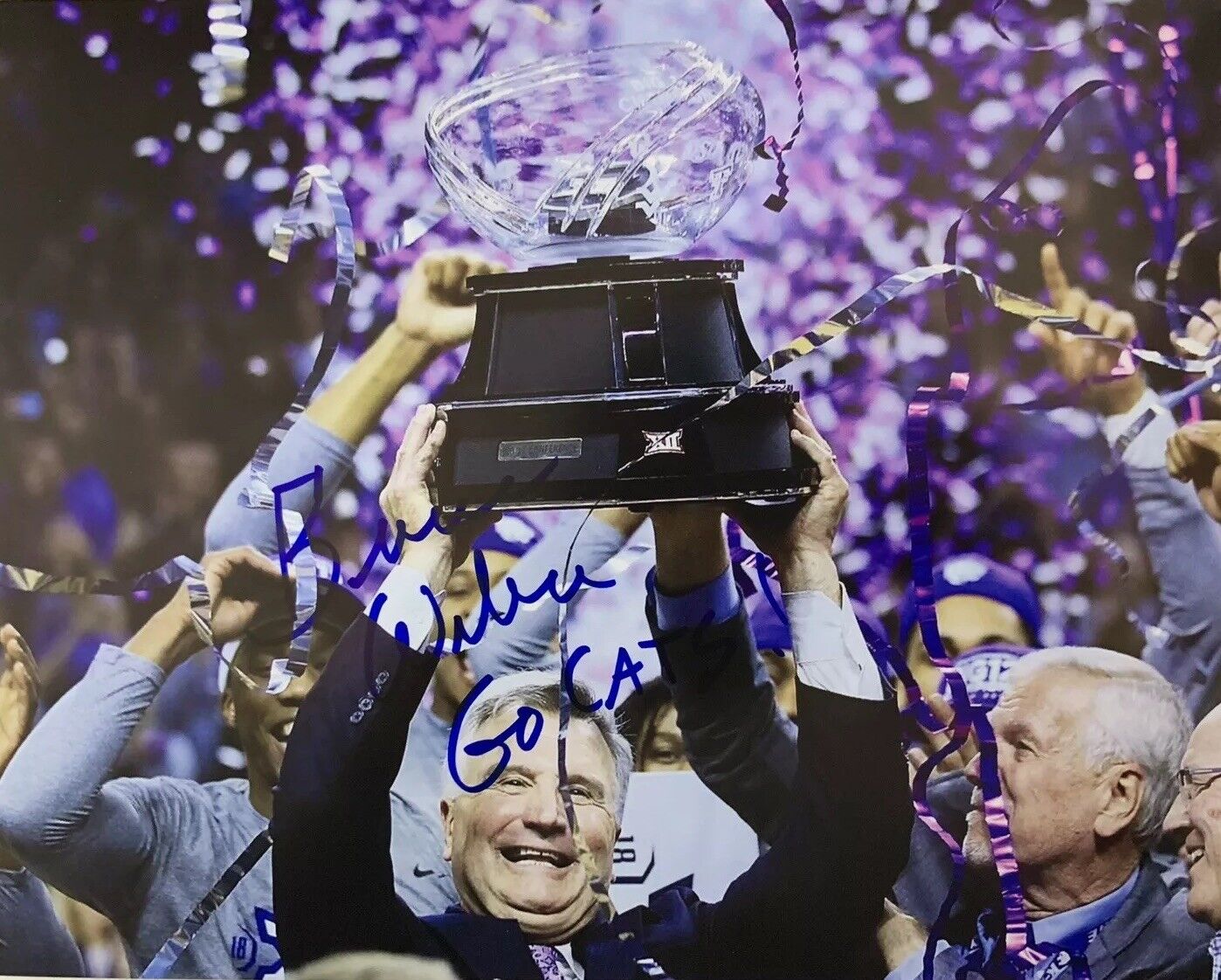 BRUCE WEBER HAND SIGNED 8x10 Photo Poster painting KANSAS STATE WILDCATS HEAD COACH AUTOGRAPHED