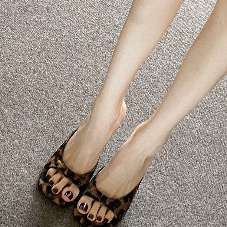 Yyvonne High Heel French Small Cool Slippers Fairy Shoes 2025 New Summer Fashion Outside The Temperament Of Niche Sandals