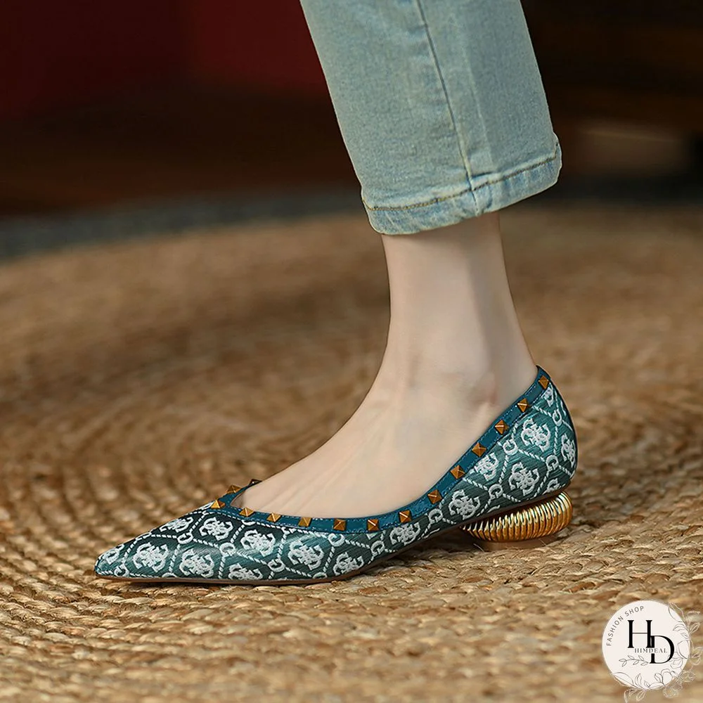 Spring And Autumn Elegant Women's Shoes Metal Thick Heel 3CM Pointed Rivets Decorative Retro Print Slip-on Sandals Shallow Mouth