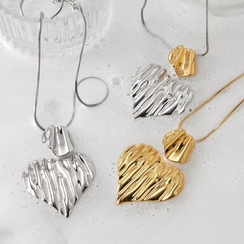 316 Stainless Steel New Gold And Silver Color Matching Heart Earrings And Necklace Set Fashion Exaggerated Irregular Pleated Heart-Shaped Jewelry Set