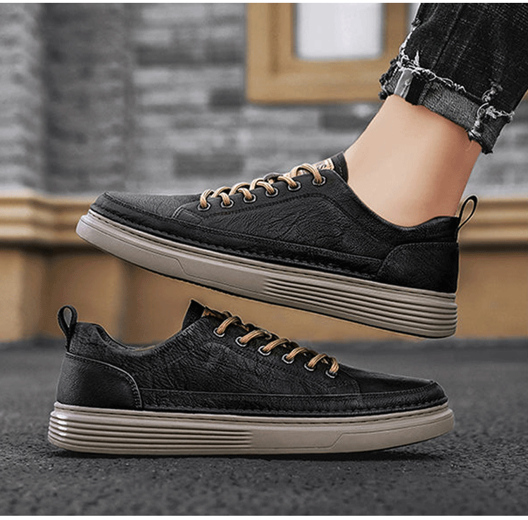 2022 autumn and winter new black texture daily small leather shoes men ...