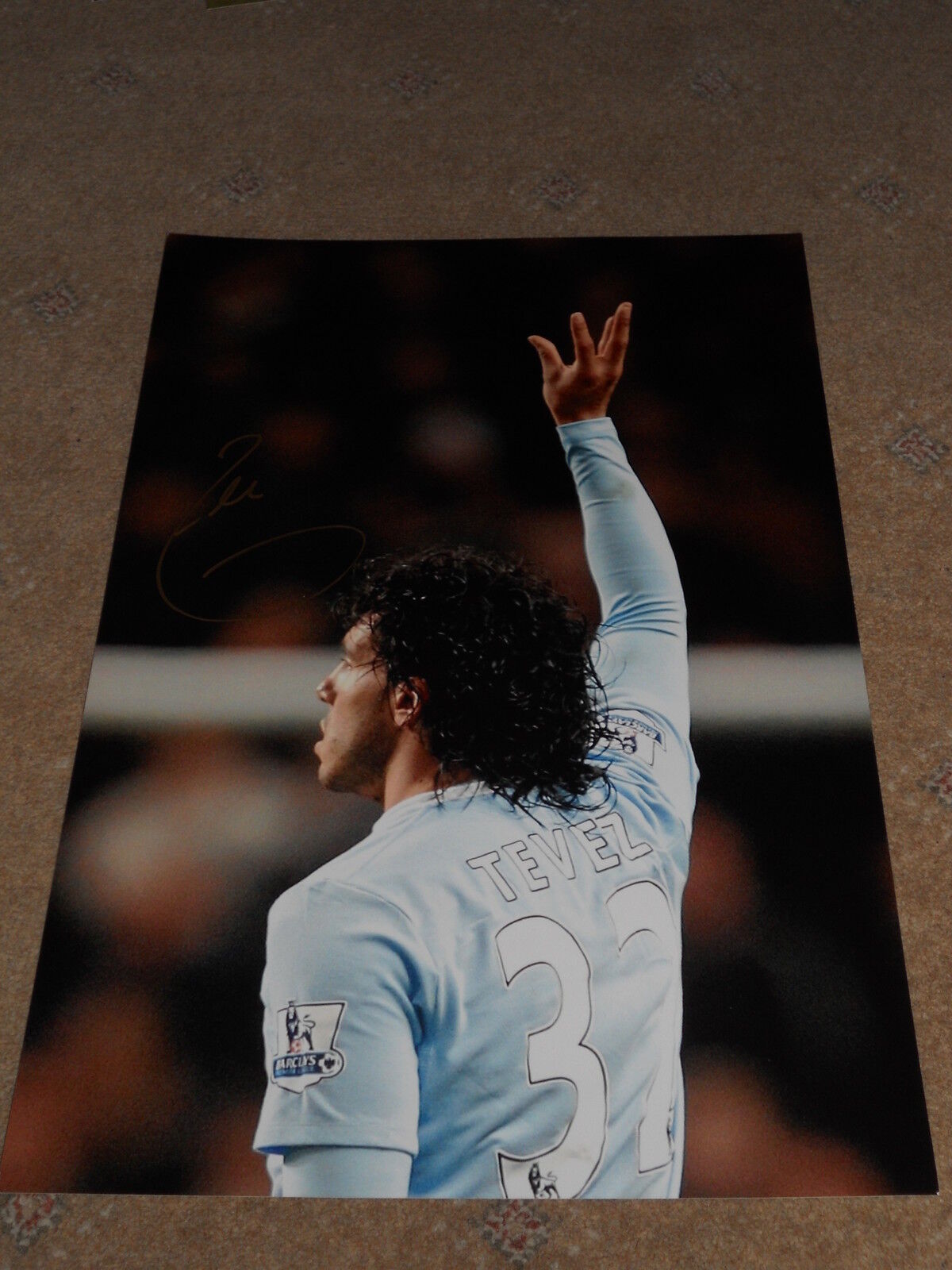 Manchester Ciy Carlos Tevez Hand Signed 18x12 Photo Poster painting Large.