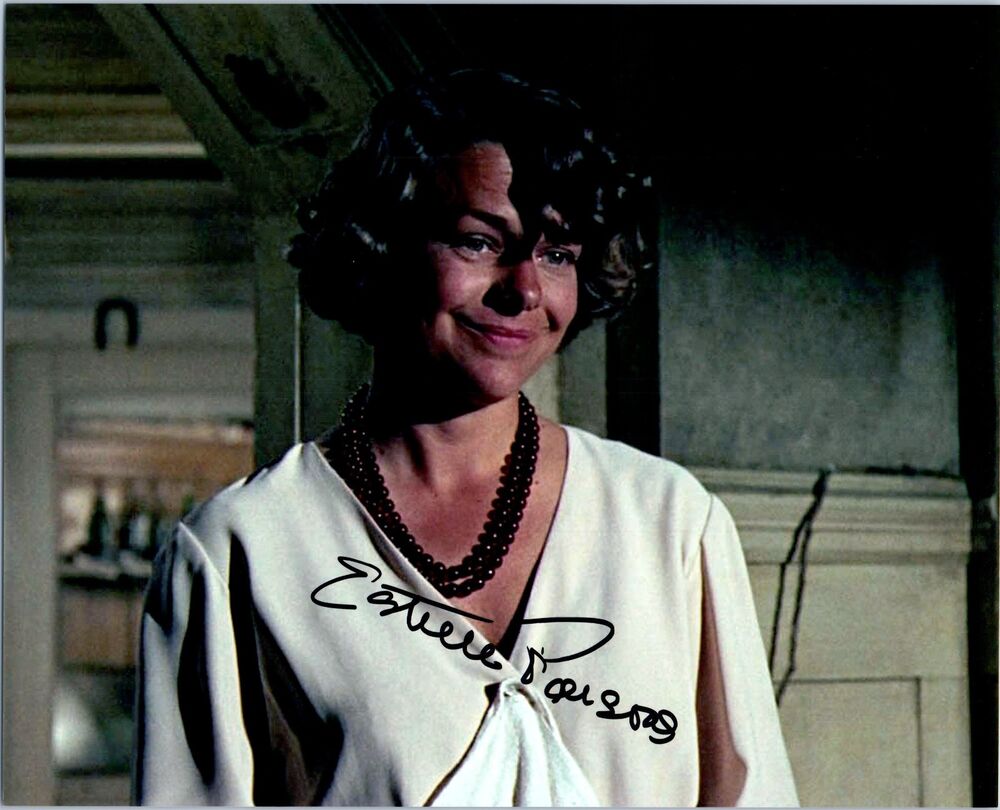 ESTELLE PARSONS Signed Autographed BONNIE AND CLYDE 8X10 Photo Poster painting A