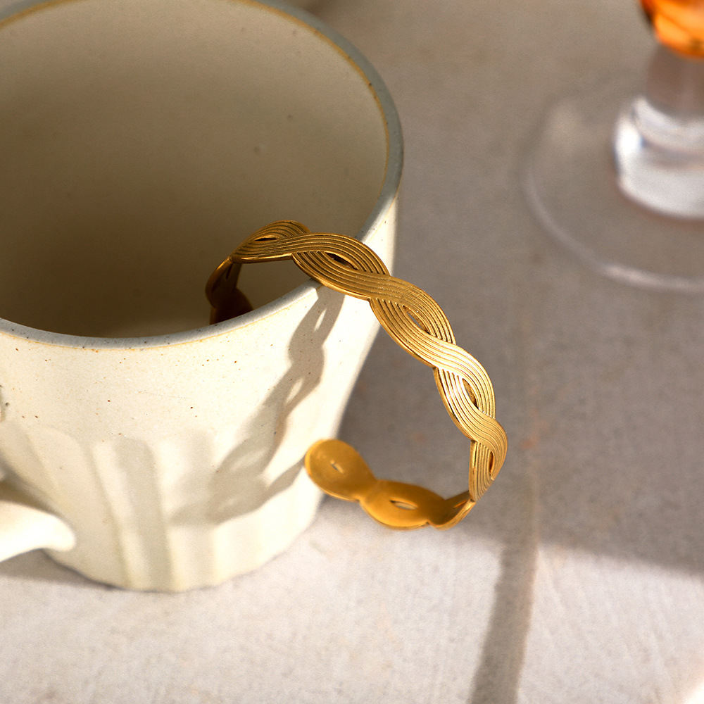 Woven textured bracelet original design electroplated 18k gold women's open design hot selling wholesale