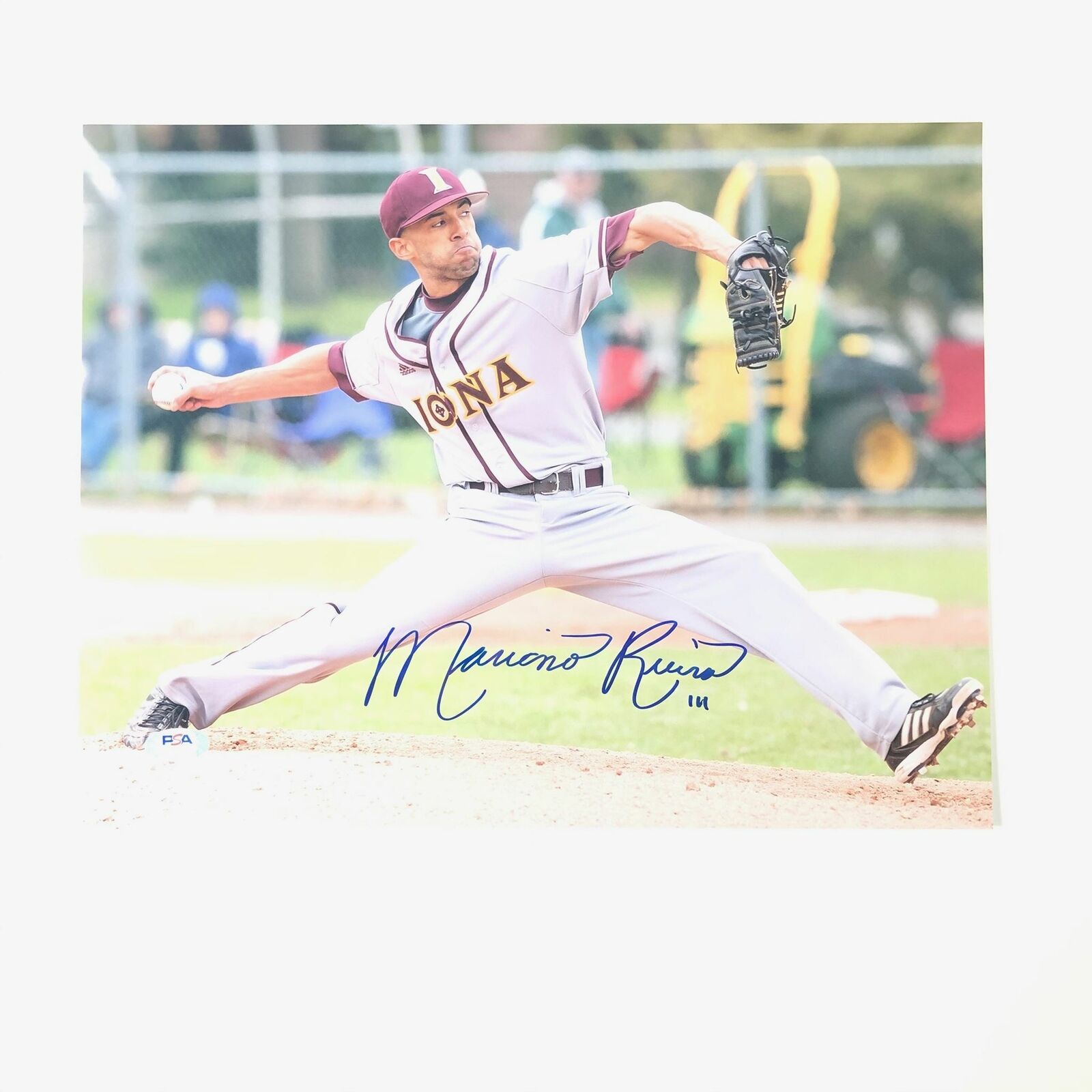 Mariano Rivera III signed 11x14 Photo Poster painting PSA/DNA IONA Autographed