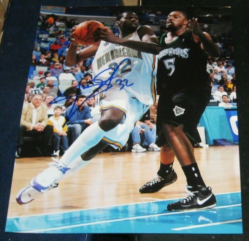 Julian Wright New Orleans Hornets SIGNED AUTOGRAPHED 8x10 Photo Poster painting COA Basketball