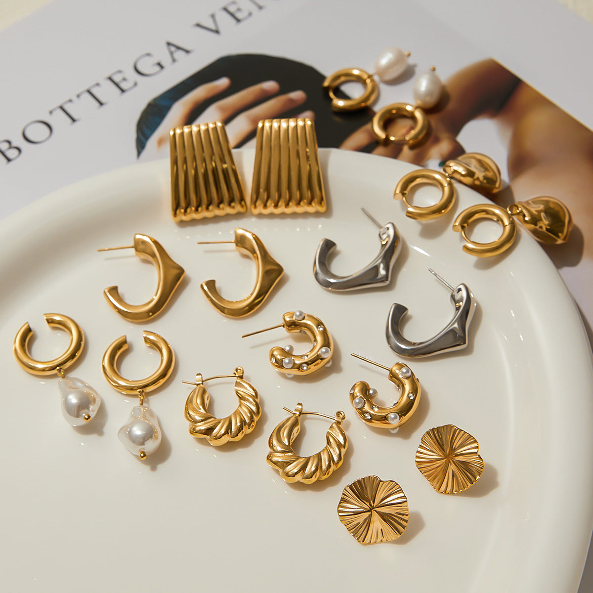 Jie Ding Stainless Steel Earrings Pearl Earrings Female Design Niche Titanium Steel