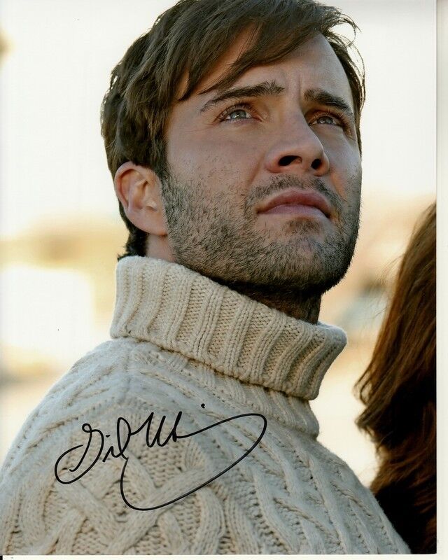 GIL McKINNEY hand-signed ONCE UPON A TIME 8x10 color closeup w/ UACC RD COA