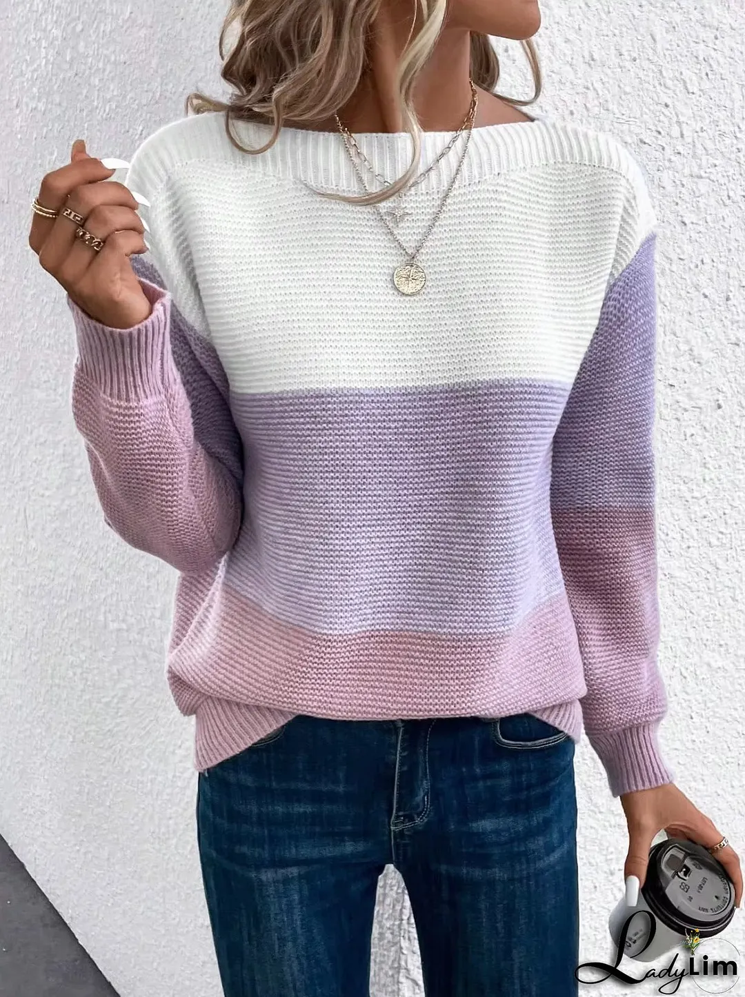 Modern and Versatile Pullover