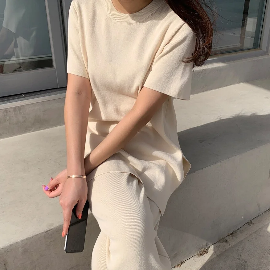 Cartoonh Stylish Short Sleeve Knit Suit Womens Casual Solid Split Fork Knitted T-Shirt +Cropped Wide-Leg Pants Sports Two Piece Suit