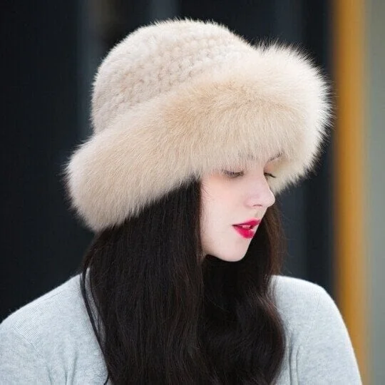 49% OFF🎁Women's Winter Furry Hat