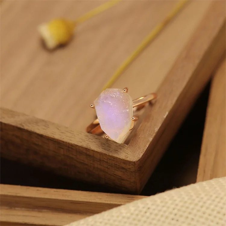 Olivenorma Natural Thick Cut Moonstone Square Ring
