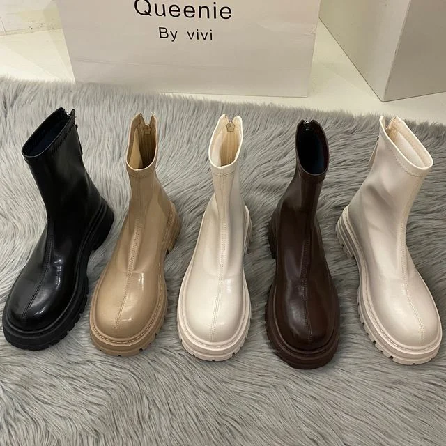 Heel Short Block Boots
