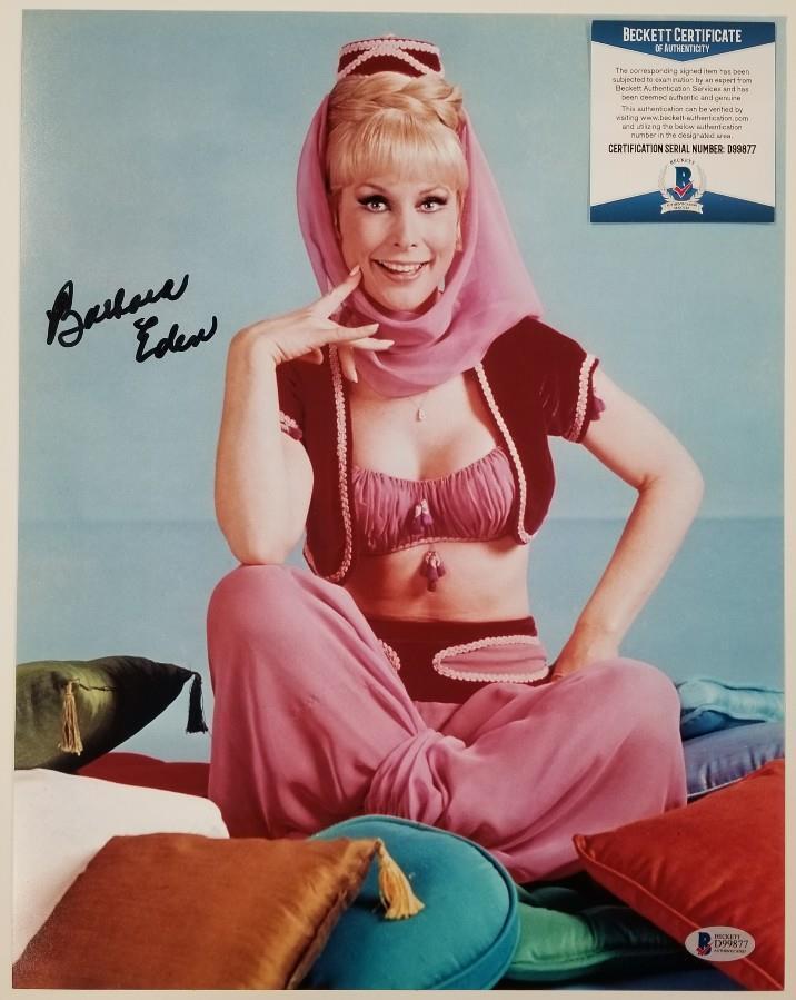 BARBARA EDEN Signed 11x14 Photo Poster painting I Dream of Jeannie Auto~ Beckett BAS COA