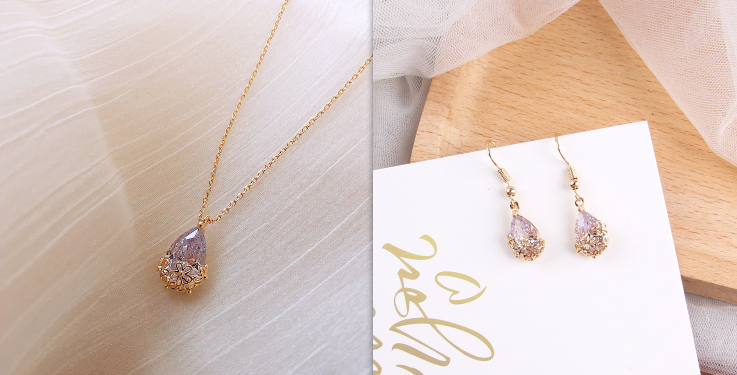 Mature Women Crystal Water Drop Pendant Necklace Fine Jewelry Adjustable Short Accessories Jewelry Gift
