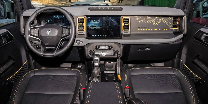 Jiangling Ford Bronco interior