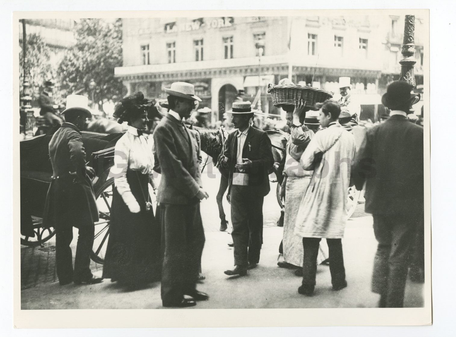 French History - Tourists, 1905 - Vintage 7x9 Photo Poster paintinggraph