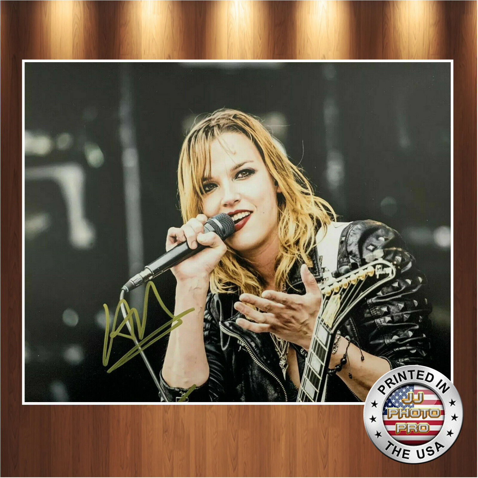 Lzzy Hale Autographed Signed 8x10 Photo Poster painting (Halestorm) REPRINT