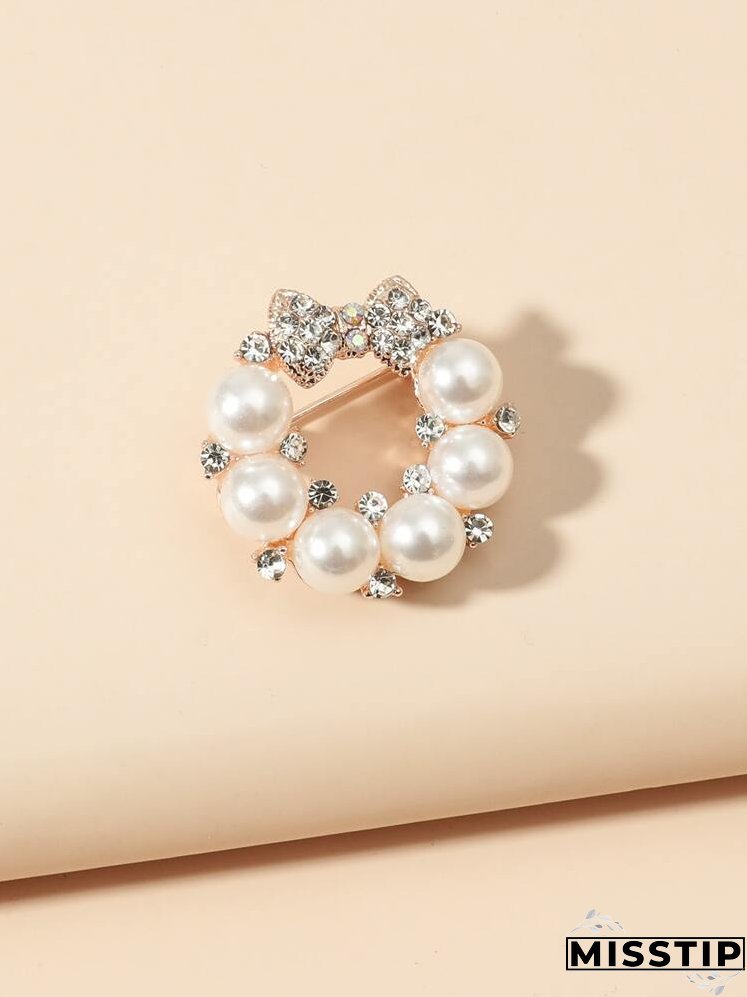 Faux Pearl & Rhinestone Decor Brooch