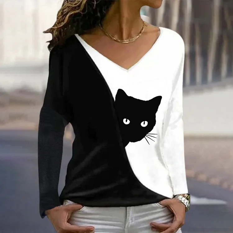 Cat Print Contrast Casual V-Neck T-Shirt