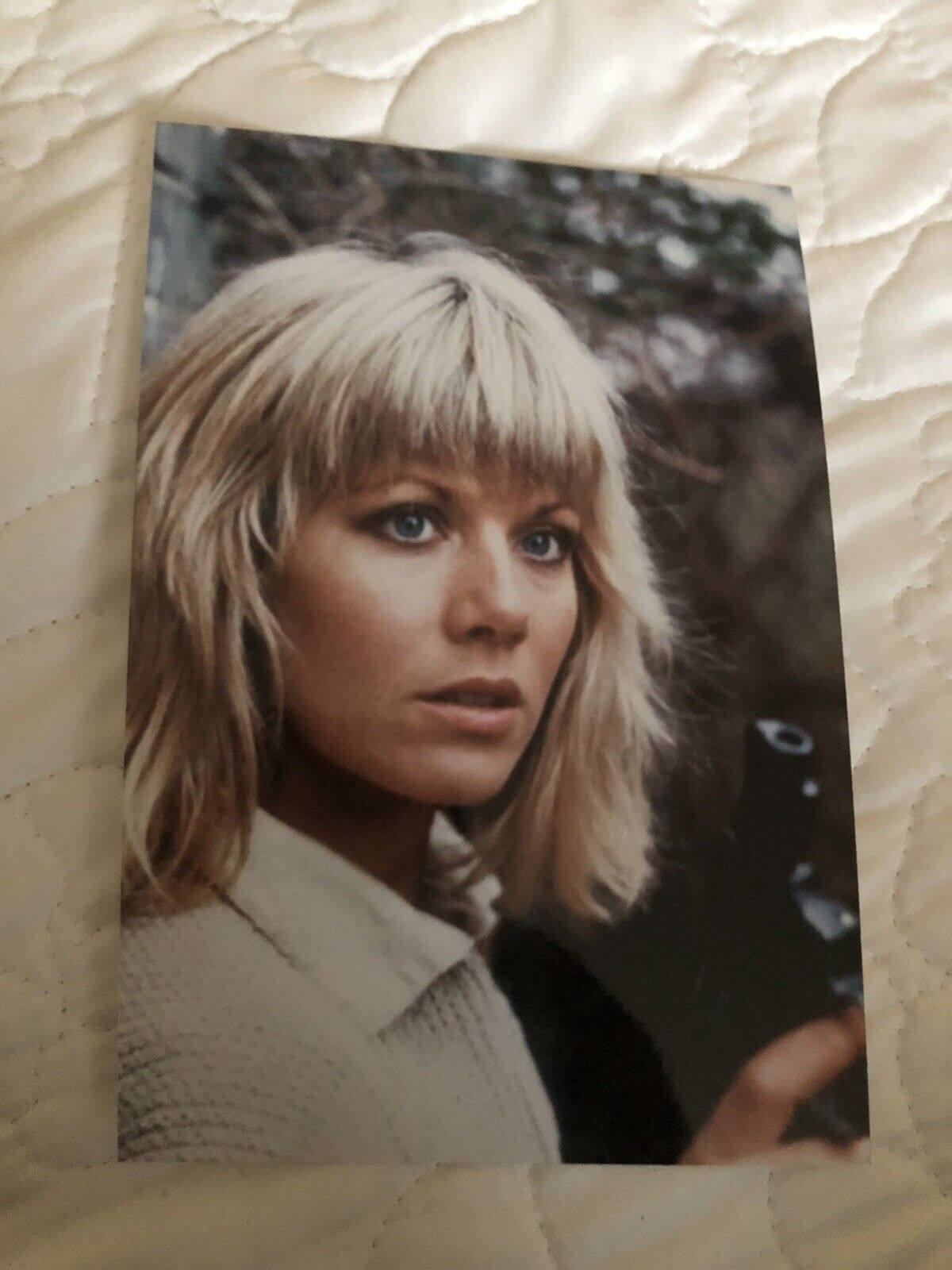 GLYNIS BARBER (DEMPSEY & MAKEPEACE) UNSIGNED Photo Poster painting- 6x4”