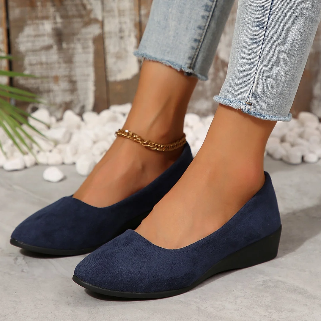 Yyvonne New Pointed Women's Shoes Large Size Shallow Slope Heel Single Shoes Bean Shoes Sports Casual Shoes Women