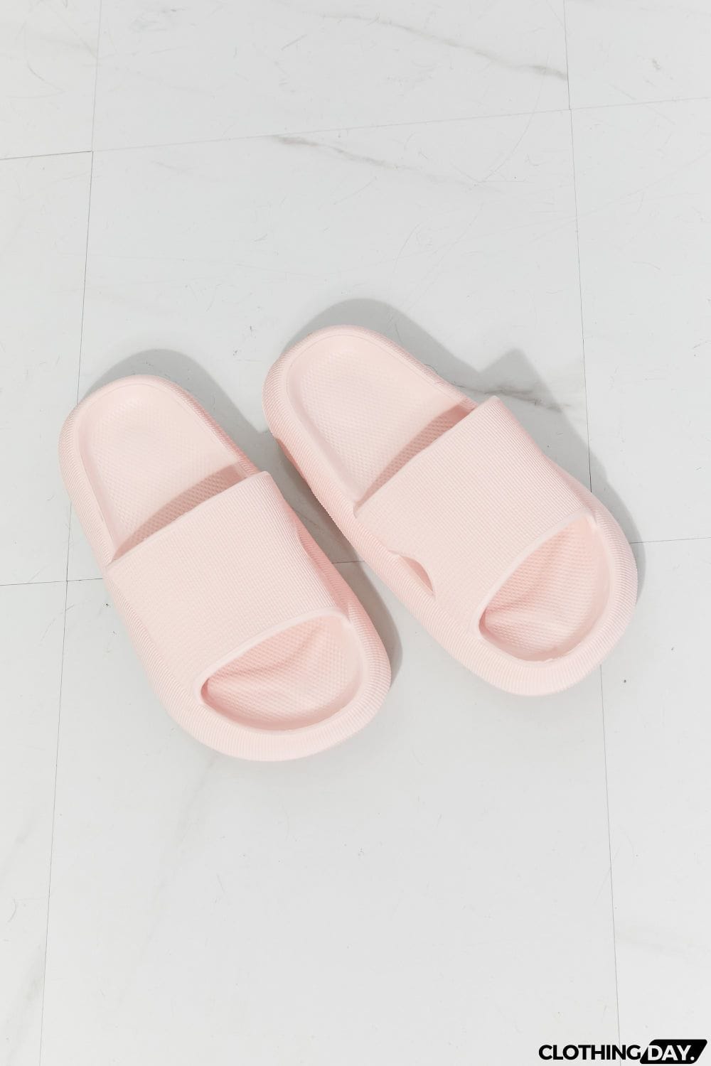 MMShoes Arms Around Me Open Toe Slide in Pink