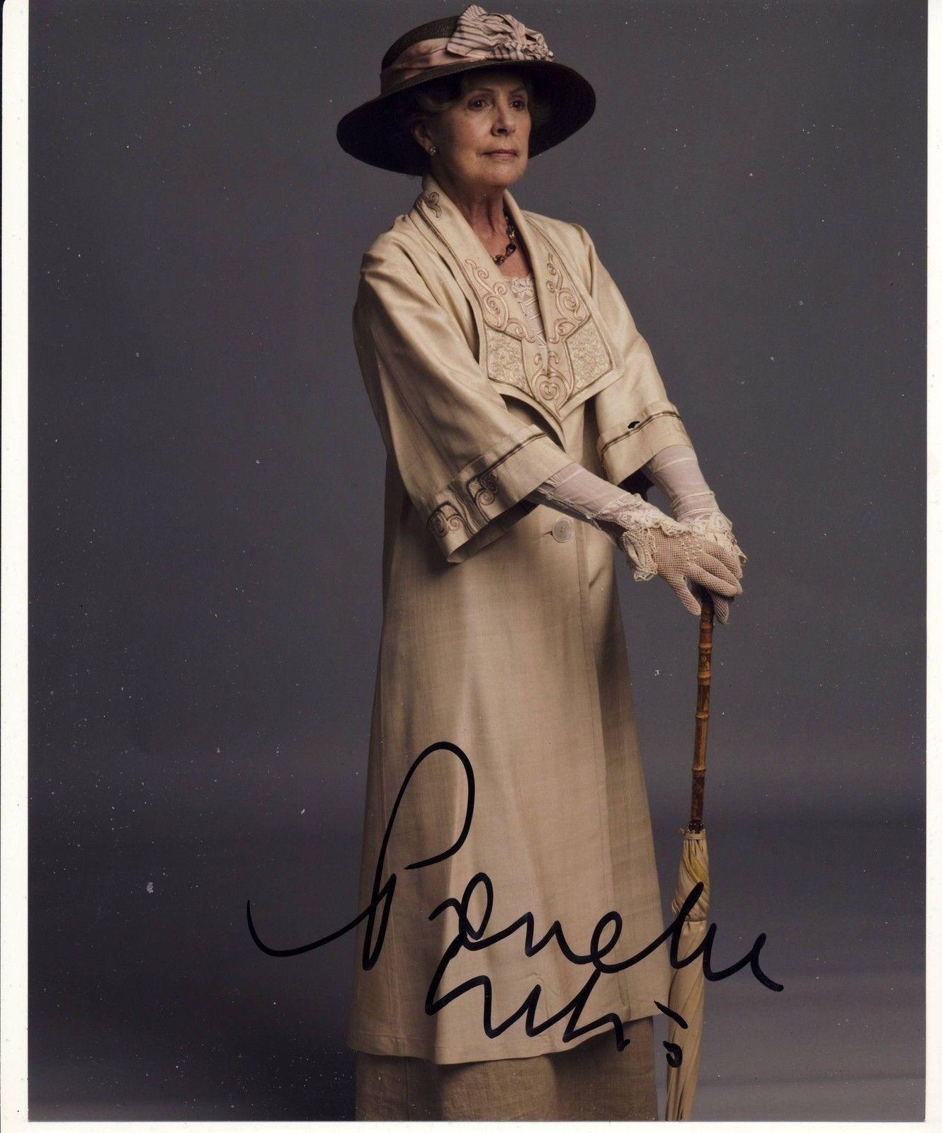 Penelope Wilton Autograph DOWNTOWN ABBEY Signed 10x8 Photo Poster painting AFTAL [A0117]