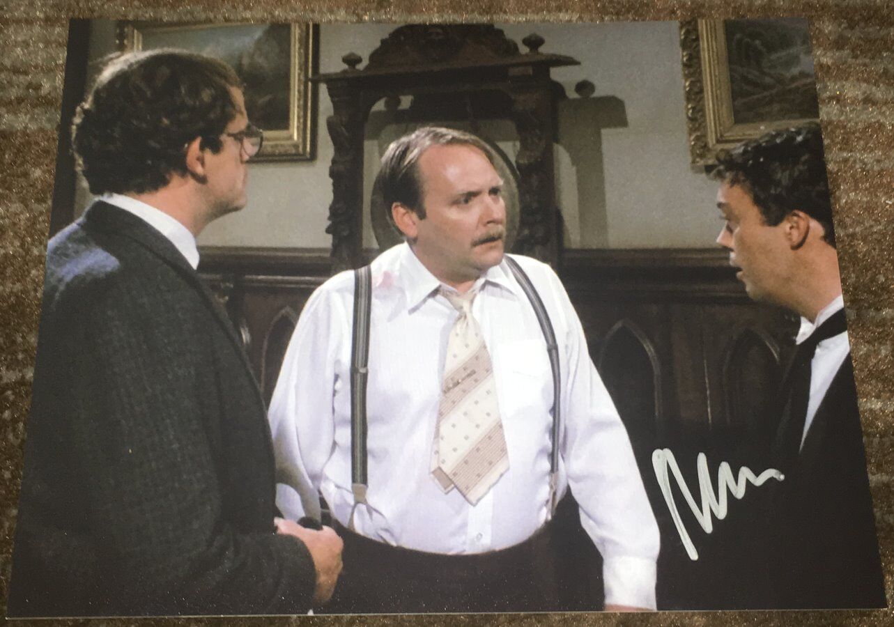 MARTIN MULL SIGNED AUTOGRAPH CLUE COLONEL MUSTARD 8x10 Photo Poster painting C w/EXACT PROOF