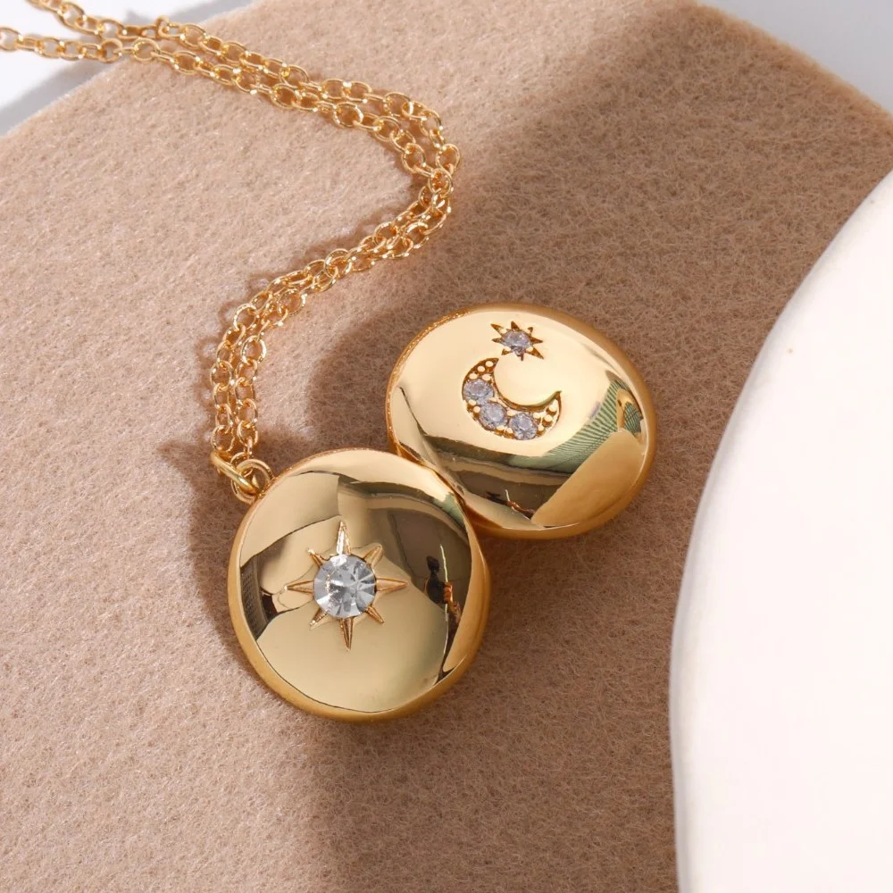Women's Love Flower Album Pendant Necklace