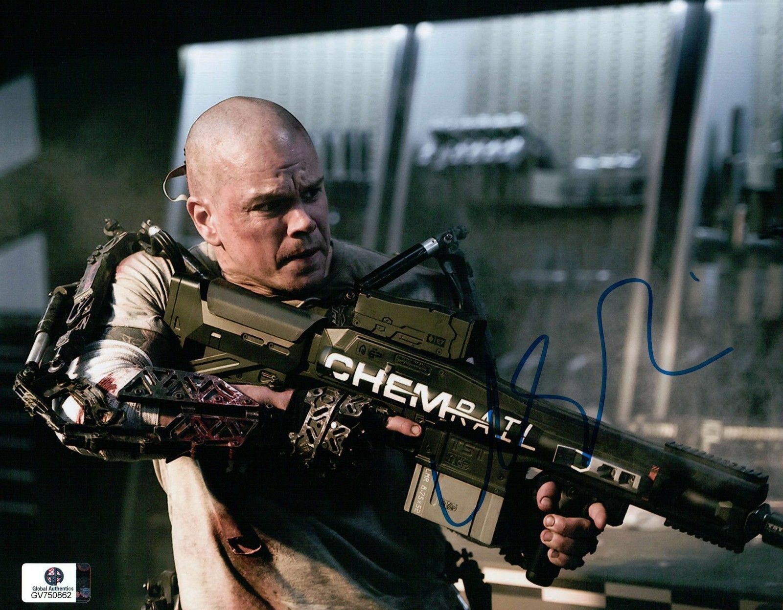 Matt Damon Hand Signed Autographed 8x10 Photo Poster painting Sexy Bourne Elysium GA 750862