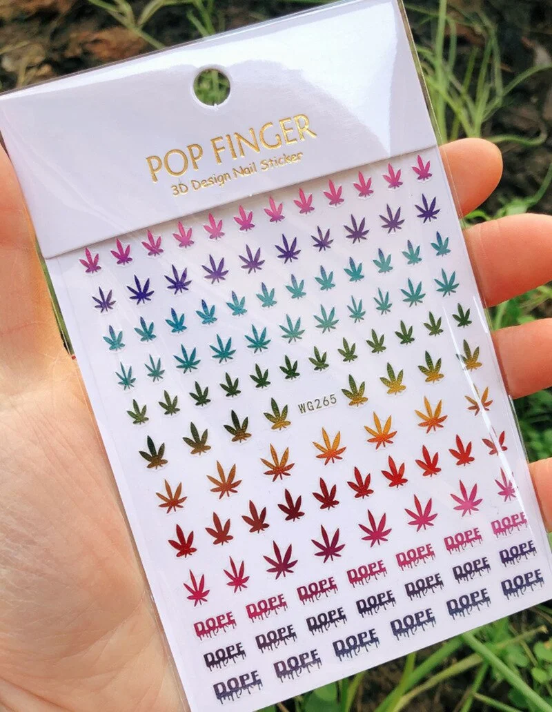 10 Color Luminous Fashion 3D Color Nail Art Stickers Manicure Leaf Weed Design Applique Decoration 8.0 * 10.3CM