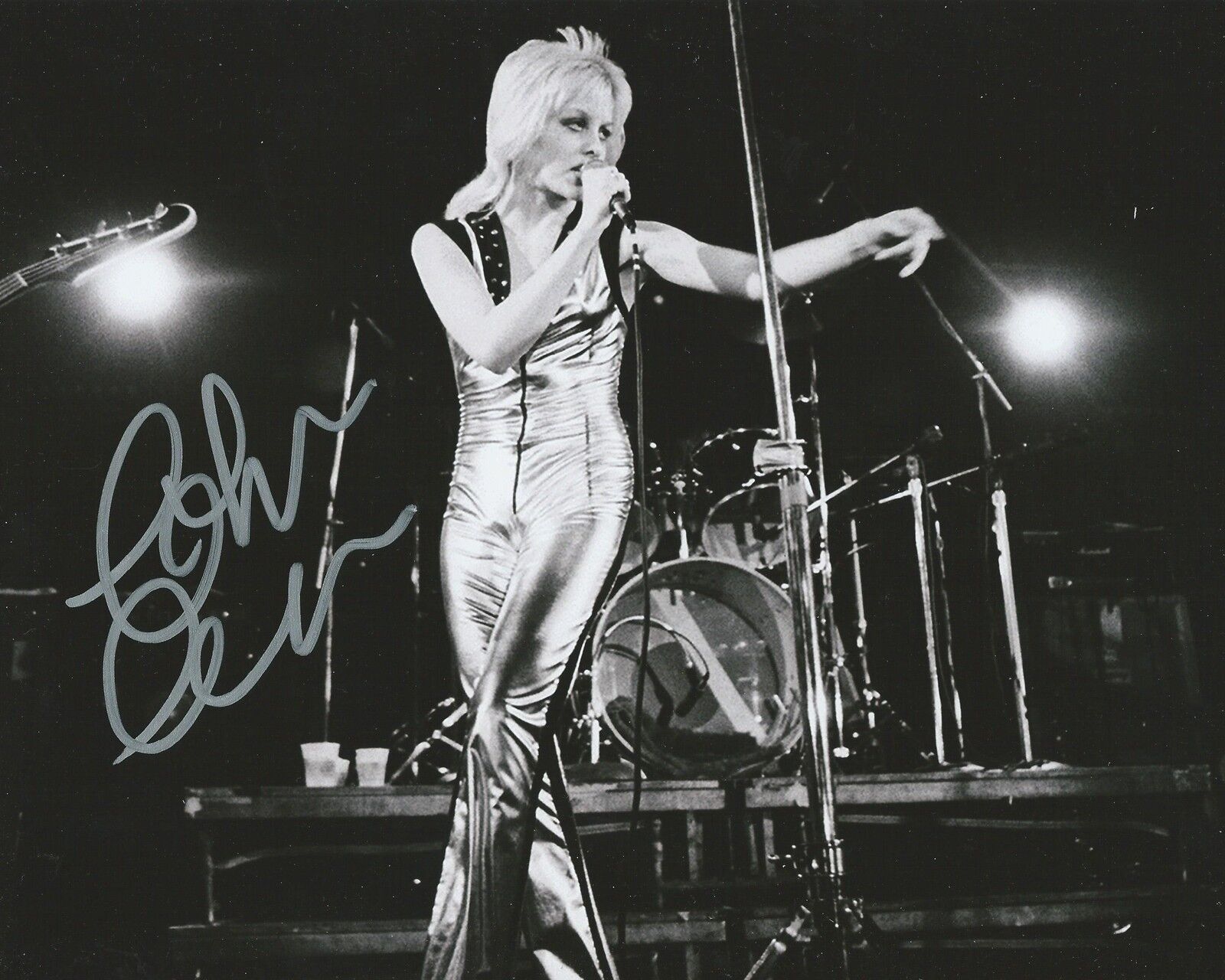 **GFA The Runaways *CHERIE CURRIE* Signed 8x10 Photo Poster painting C2 PROOF COA**