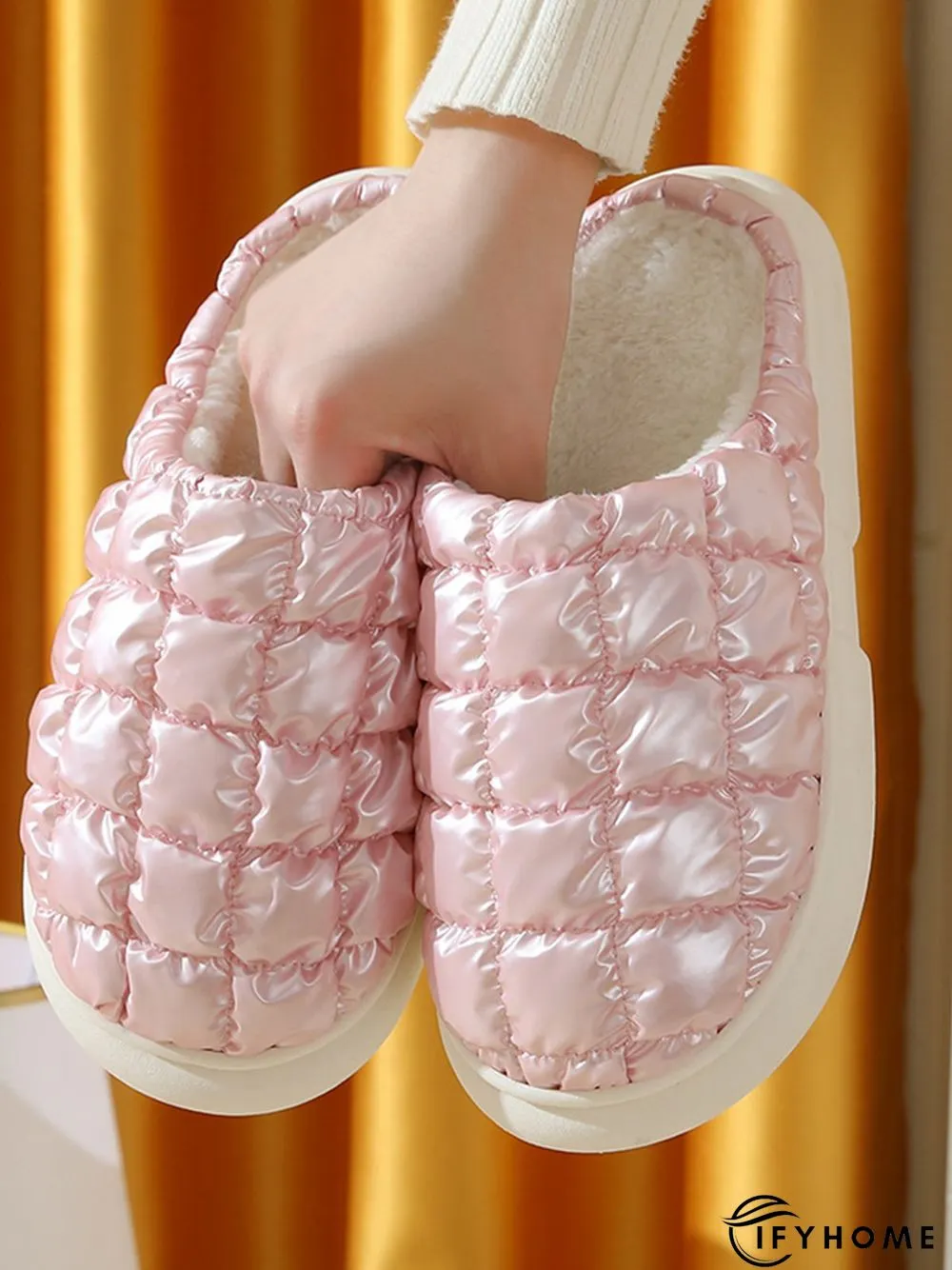 Thermal Lined Quilted Bedroom Slippers | IFYHOME