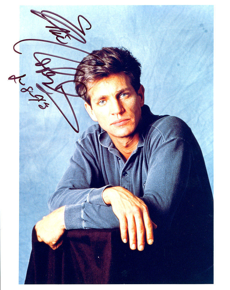 ERIC ROBERTS, ACTOR AUTOGRAPHED SIGNED 8X10 DATED 2/8/1993 WITH COA