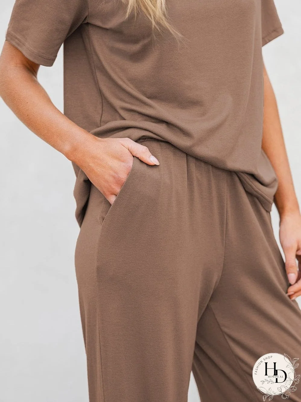 The Perfect Everyday Outfit: Two-Piece Set for Comfort and Style