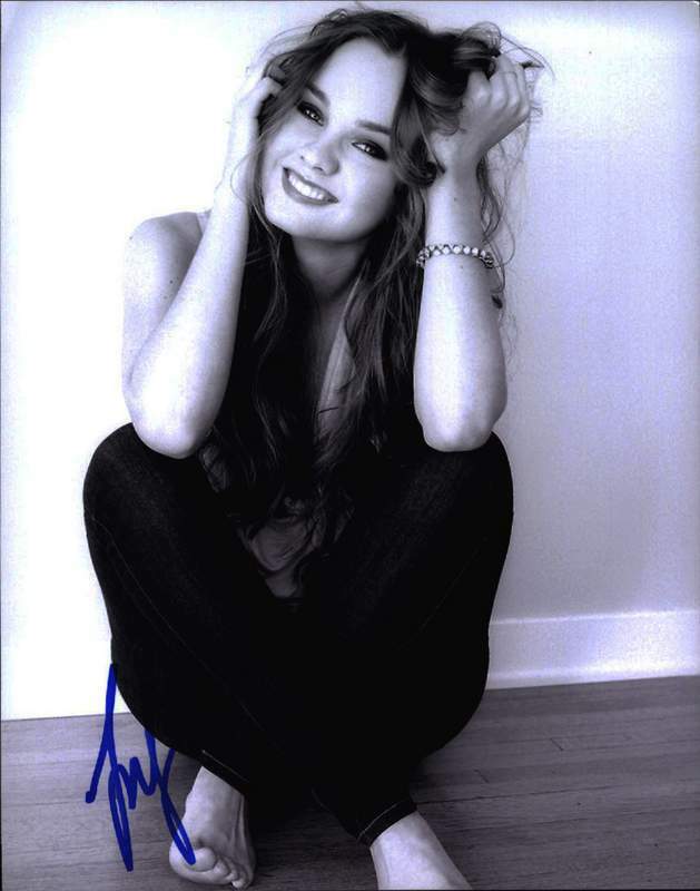 Liana Liberato authentic signed celebrity 8x10 Photo Poster painting W/Cert Autographed A0011